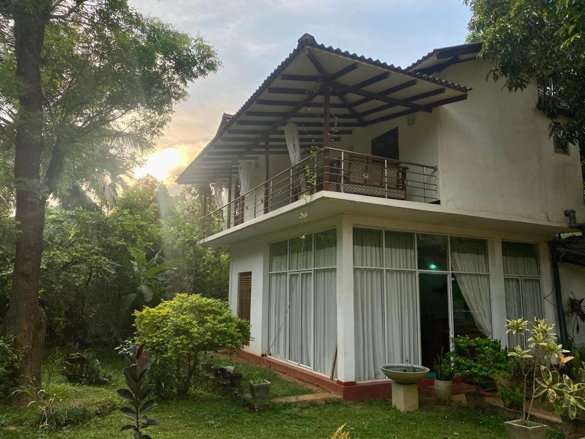 Habarana New Star Homestay Екстериор снимка