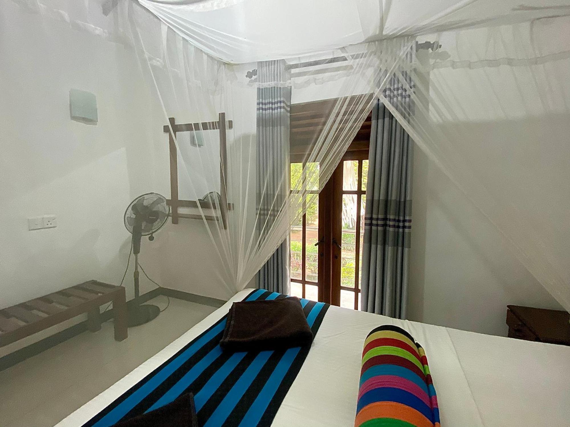 Habarana New Star Homestay Екстериор снимка