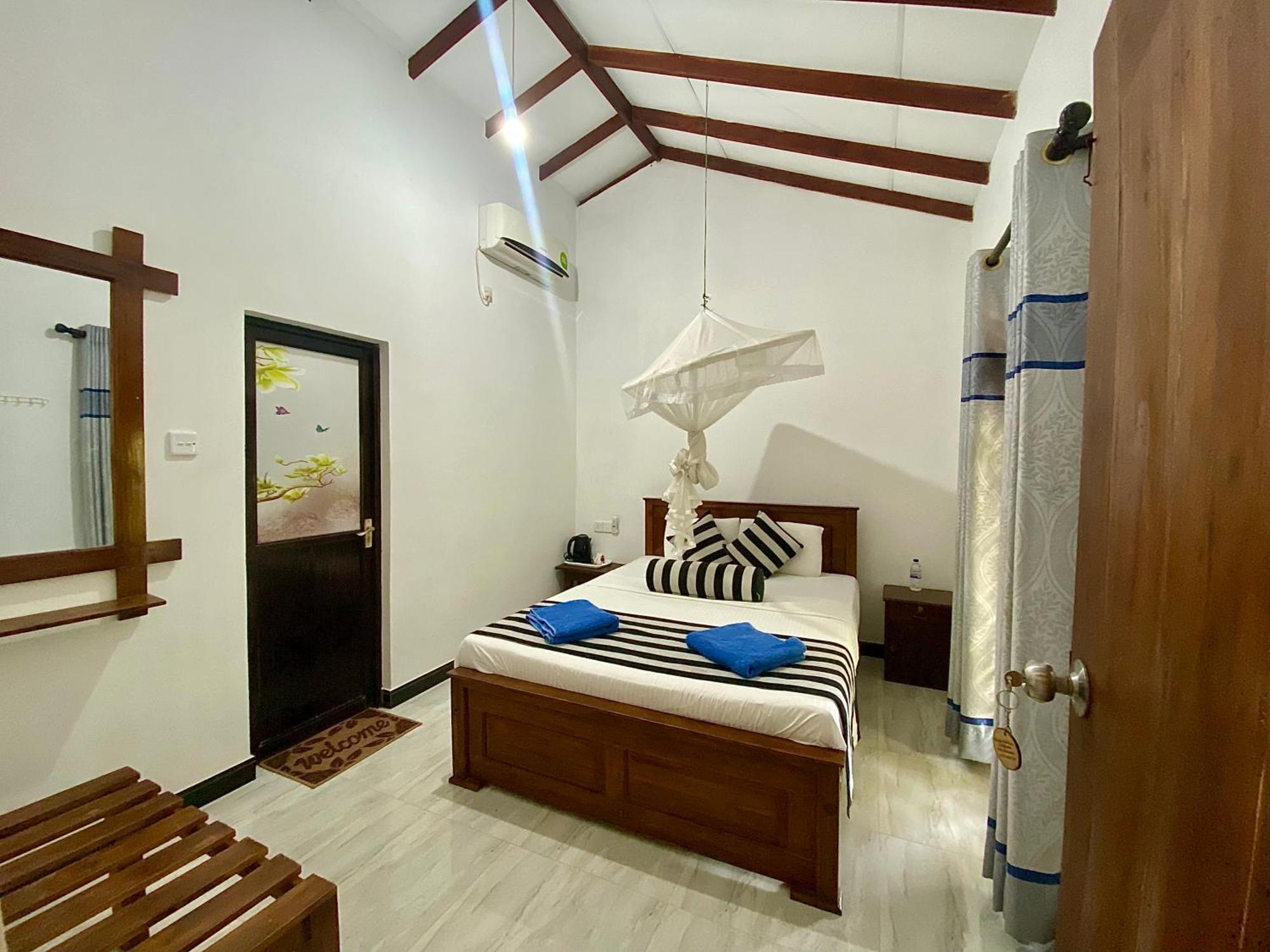 Habarana New Star Homestay Екстериор снимка